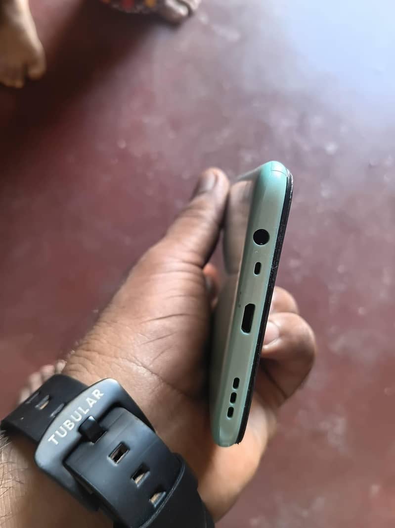 Oppo A31 3