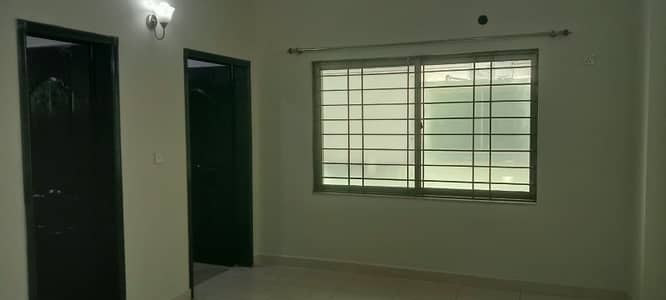 Beautiful Semi-Furnished 3beds Apartment Available For Rent In Askari-10