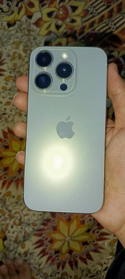 Apple iPhone 15 Pro
