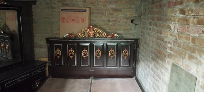 top chinioti wood bed set