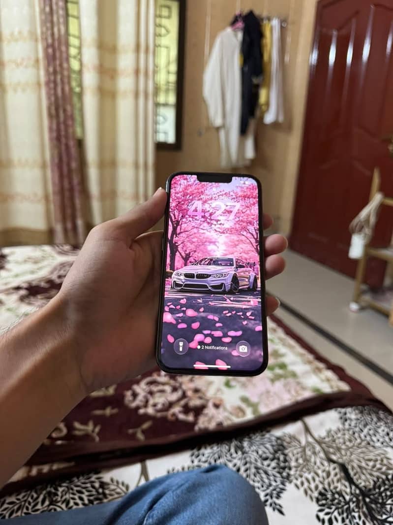 Apple iPhone 13pro 1