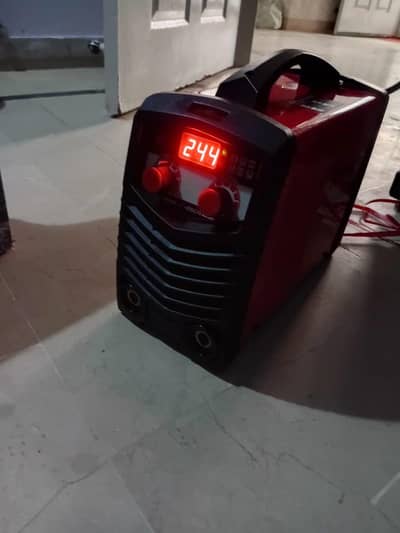 welding machine  bran new
