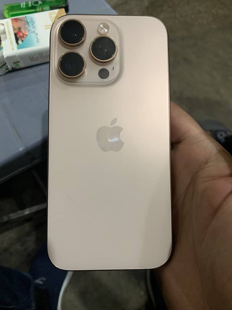 Apple iPhone 16 Pro 6