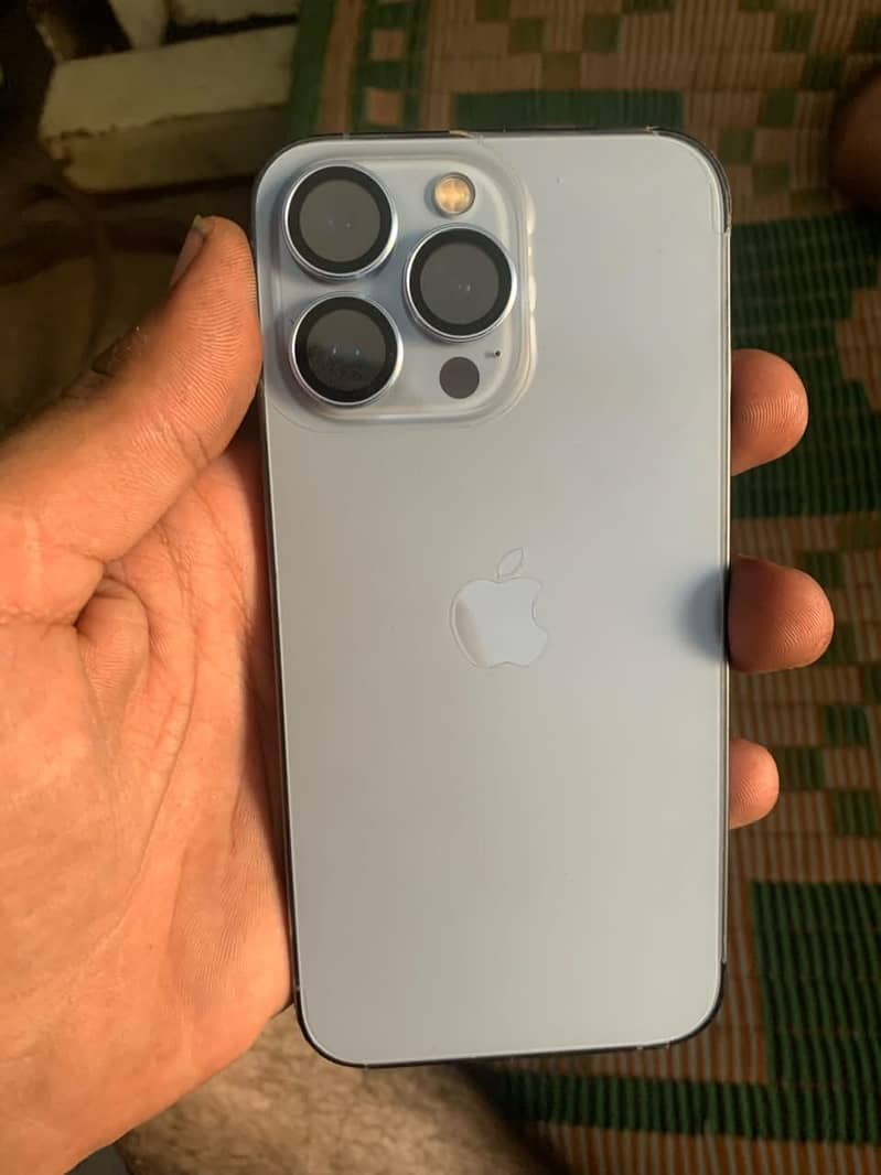 Apple iPhone 13 Pro 0