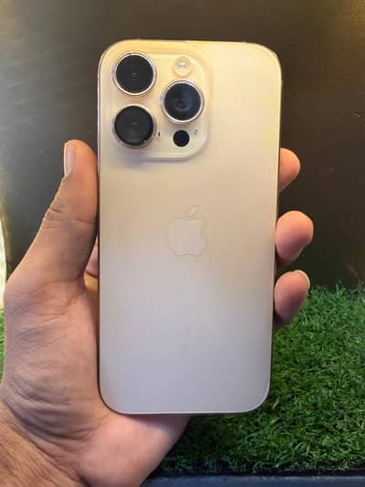 Apple iPhone 16 Pro