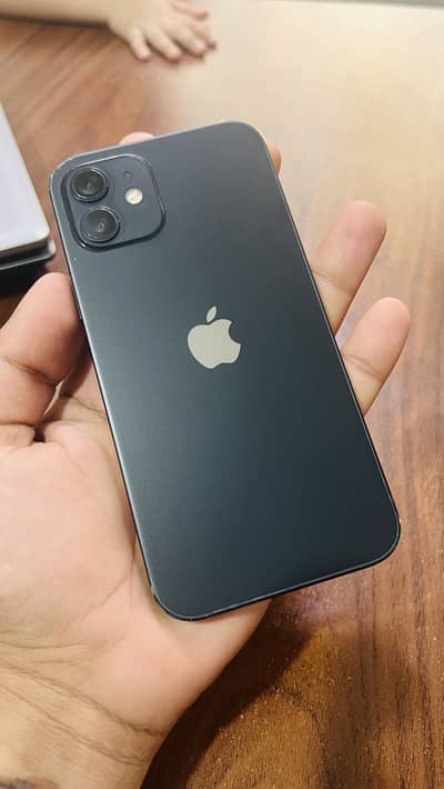 Apple iPhone 12