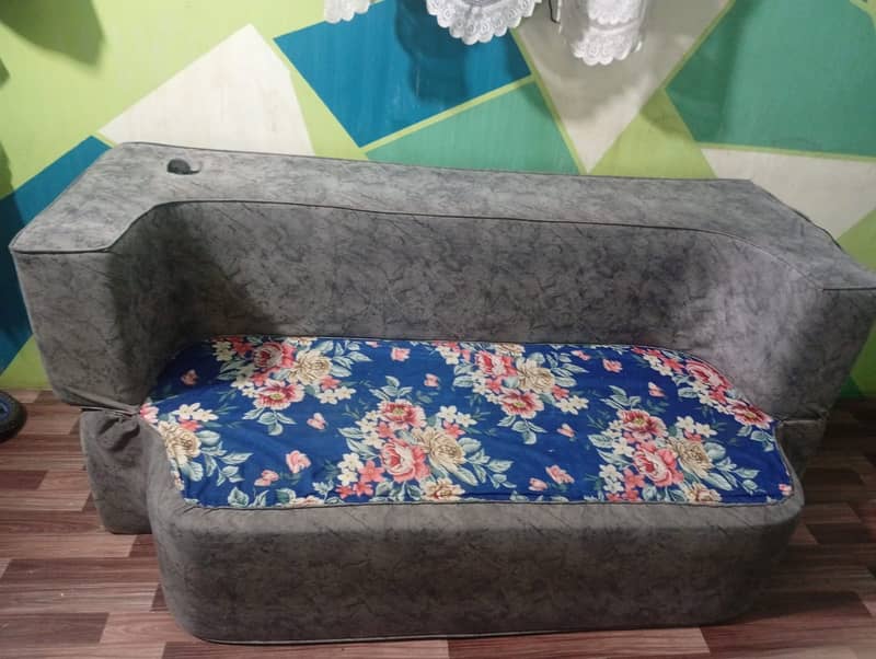 Sofacum bed 1