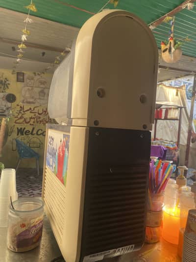 Duble option slush or cold cofee mashine