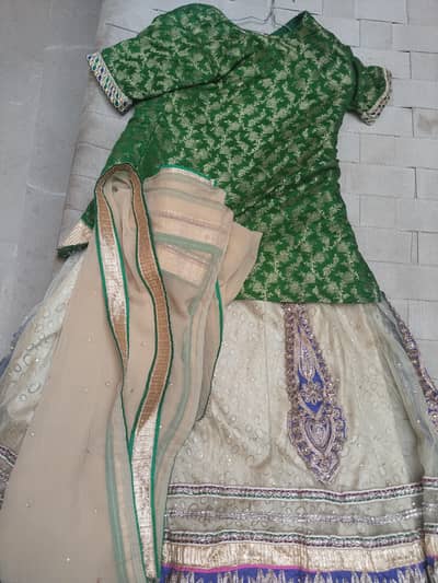 Ladies Clothes – Good Condition