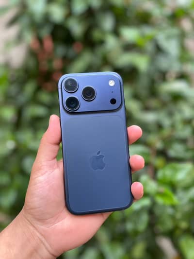 Apple Iphone 17 Pro JV Non Pta New 10/10 With Box
