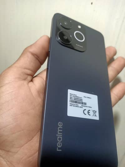 Realme note 70