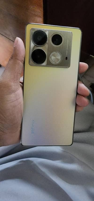 Infinix Note 40