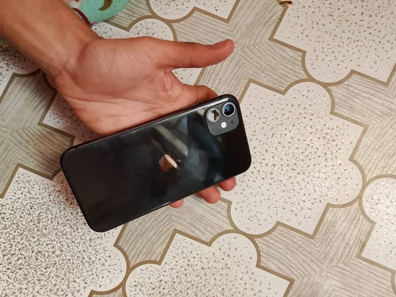 Apple iPhone 11 6