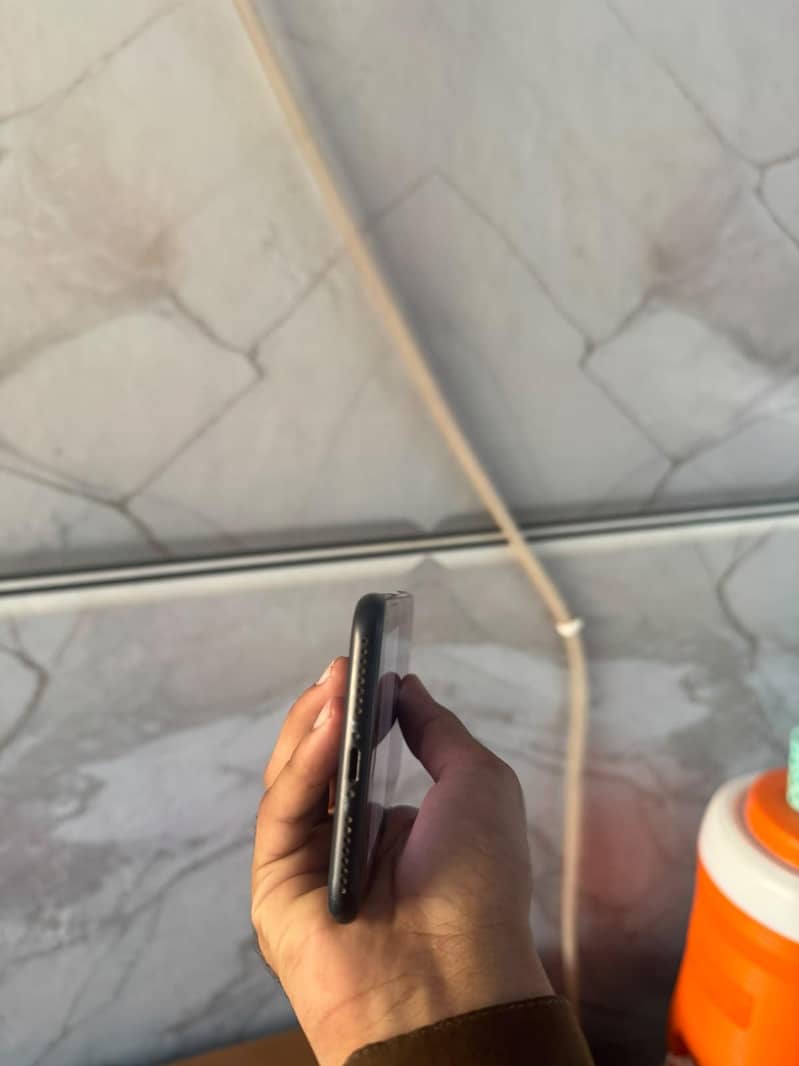 Apple iPhone 7 Plus 8