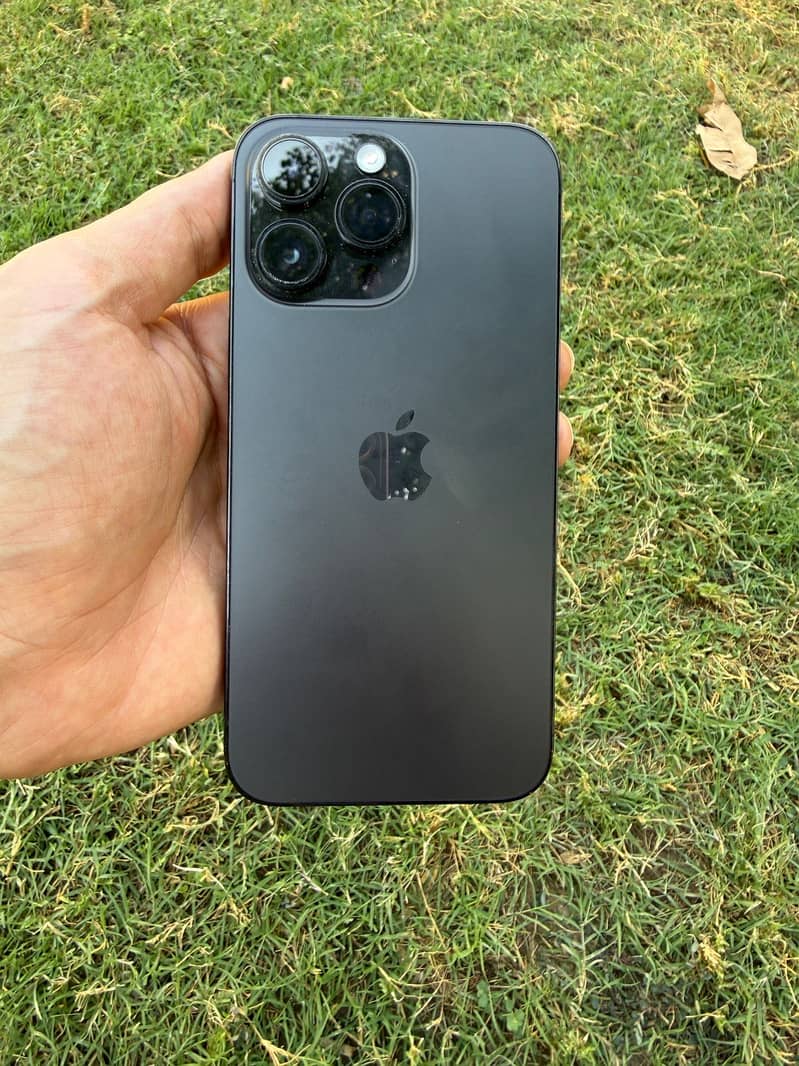 Apple iPhone 14 Pro Max 2