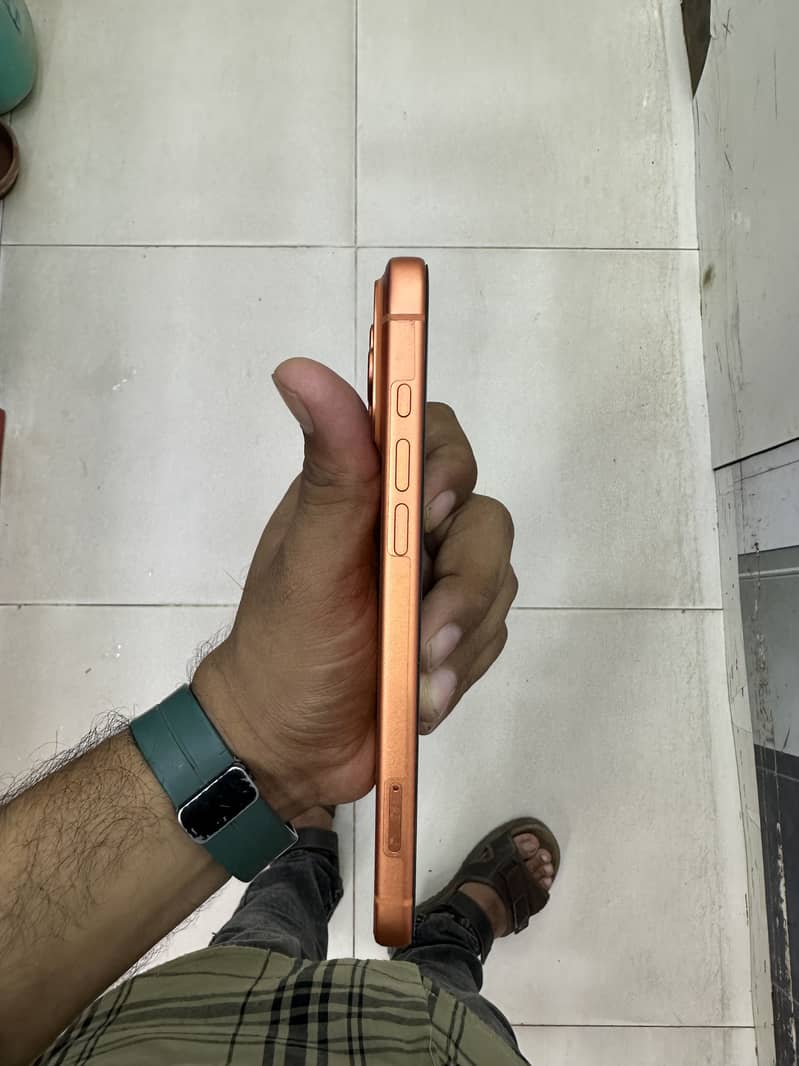 Apple iPhone 17 Pro Max 2