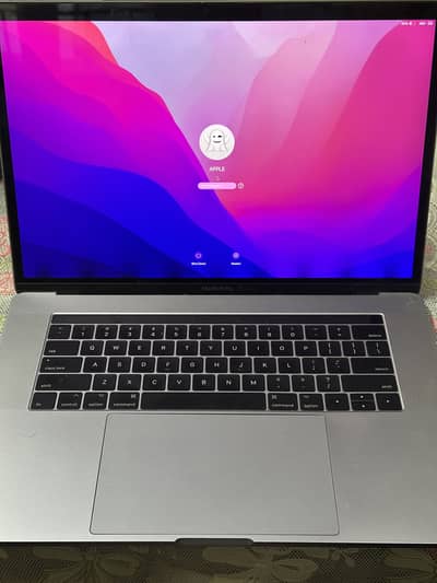 MacBook Pro 15-inch 2016 | Core i7 | 16GB RAM | 500GB