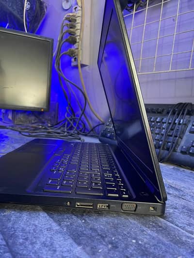 DELL LATITUDE 5580