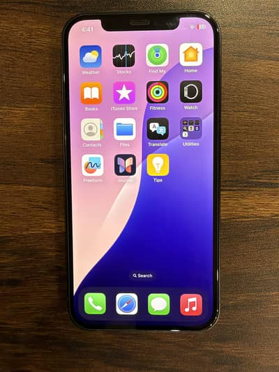 Apple iPhone 12