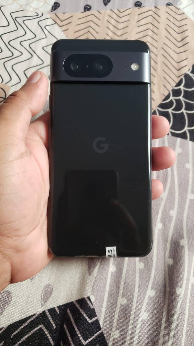 Google Pixel 8 4