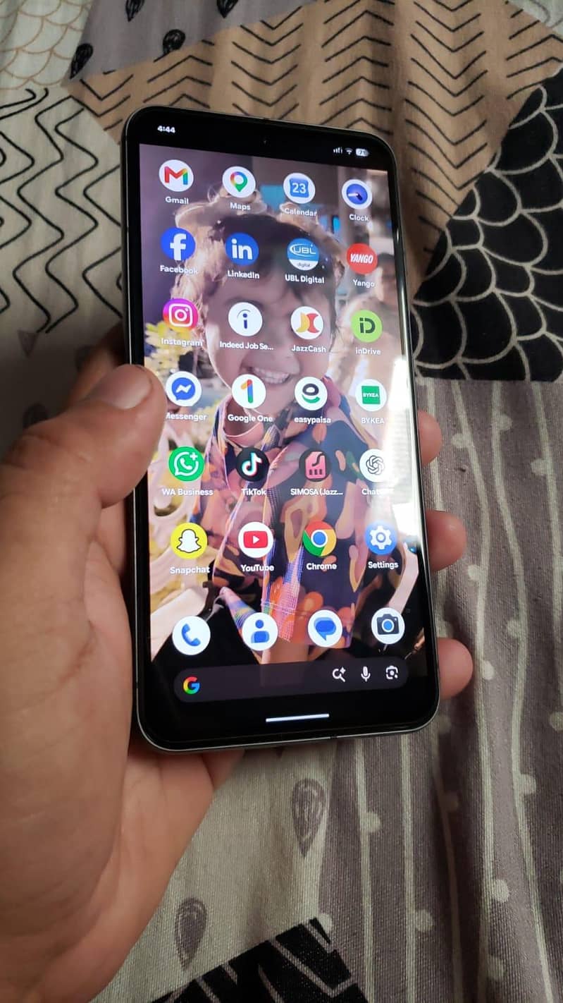 Google Pixel 8 5