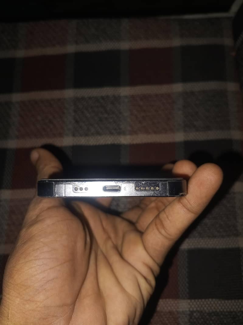 Apple iPhone 13 Pro 3