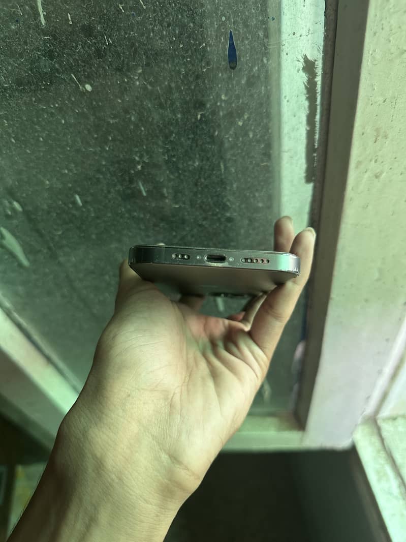Apple iPhone 12 Pro 2