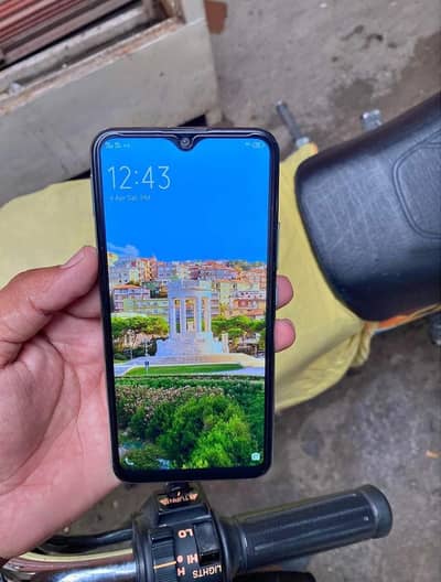 Vivo Y17