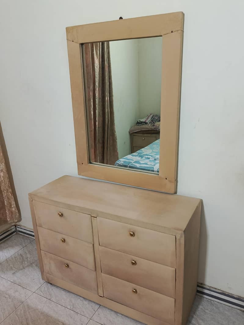 dressing table 1