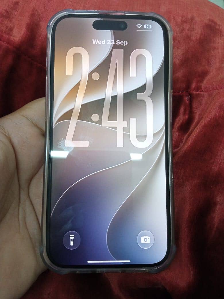 Apple iPhone 15 Pro 2