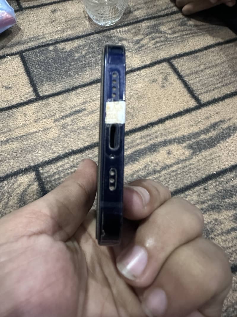Apple iPhone 12 5