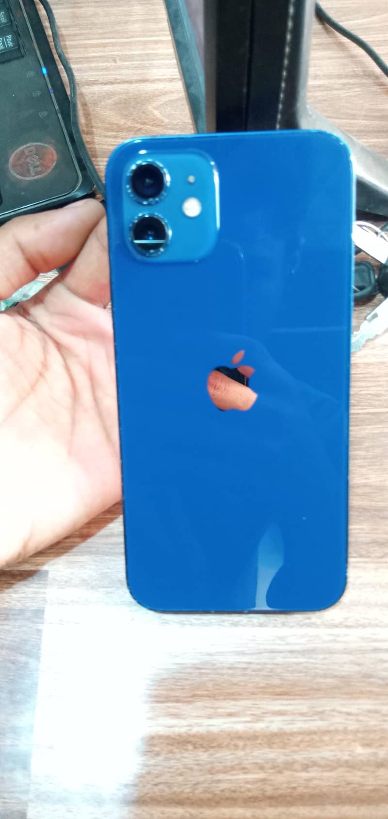 Apple iPhone 12 1