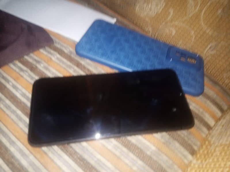 Vivo V21e 1