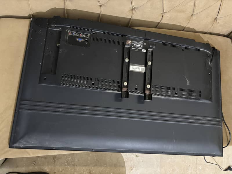 TCL lED 1