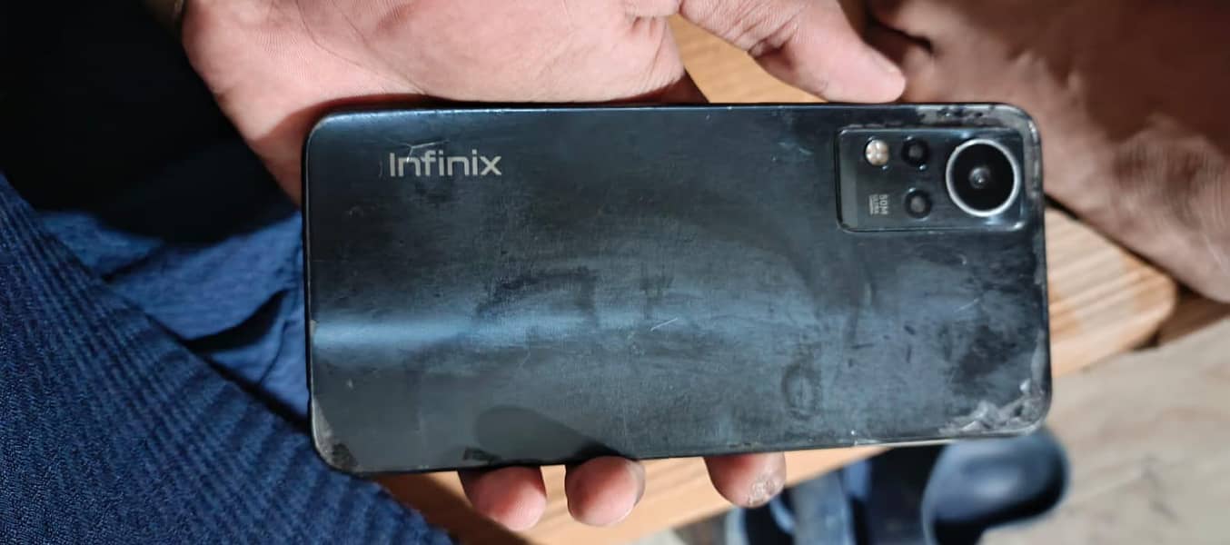 Infinix Note 11 1