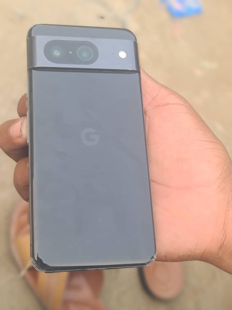 Google Pixel 8 1