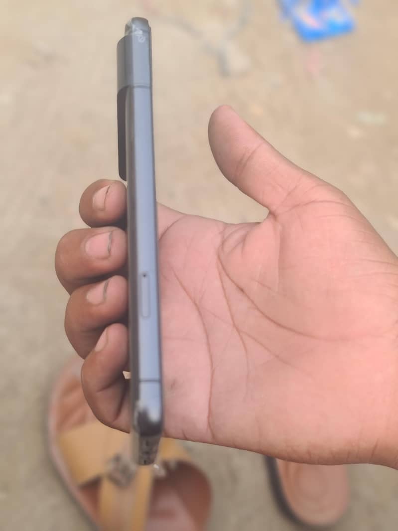 Google Pixel 8 2