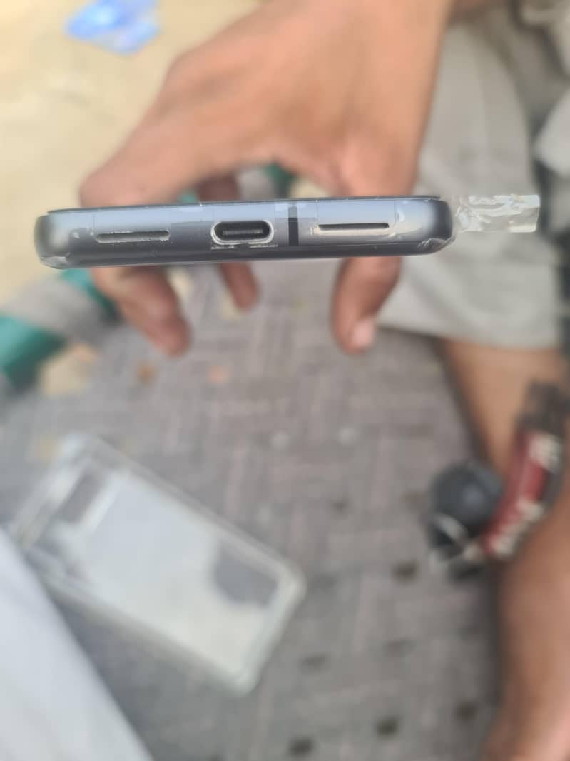 Google Pixel 8 3