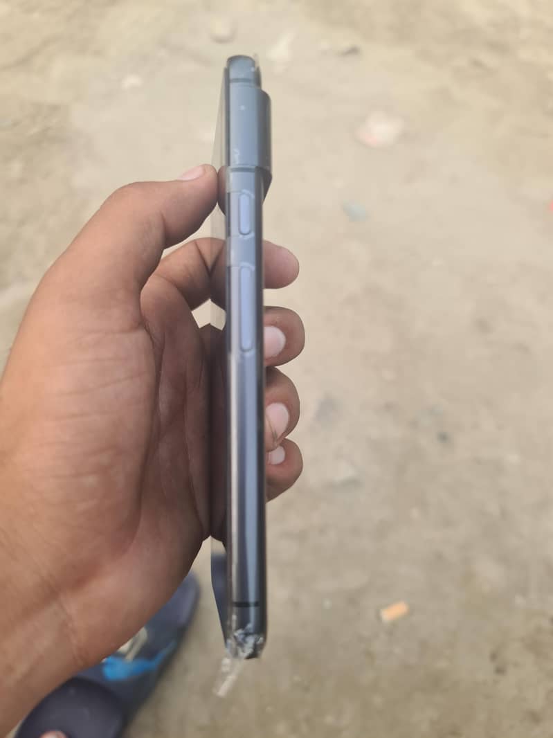 Google Pixel 8 5