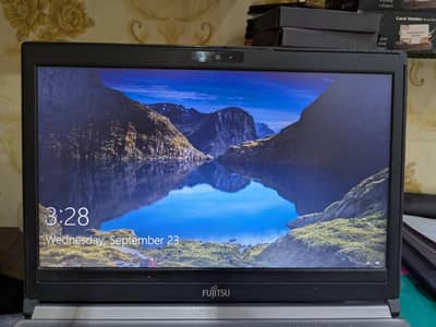 Fujitsu LIFEBOOK E736 | Core i5 6th Gen | 8GB RAM | 320GB Storage