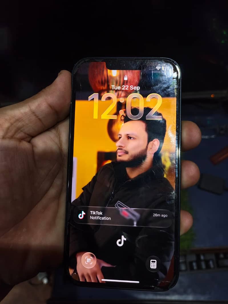 Apple iPhone 13 1