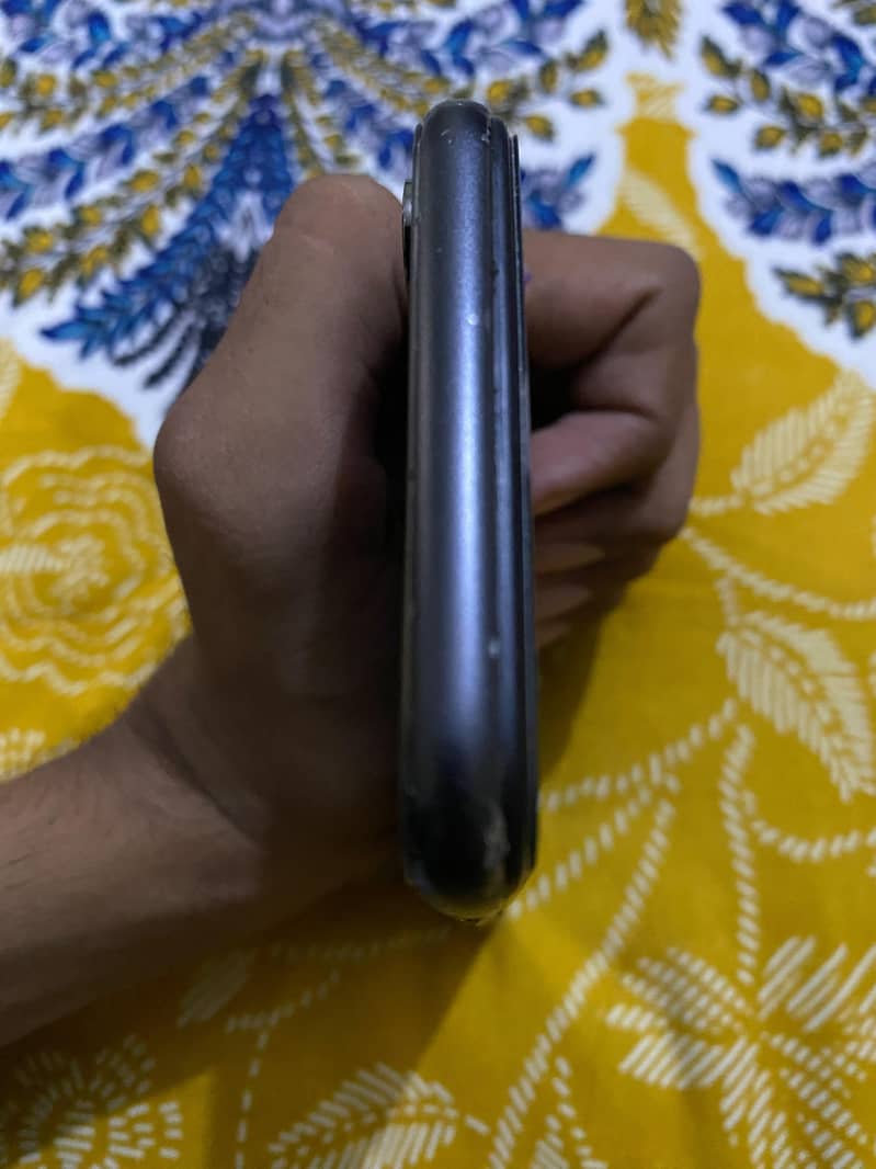 Apple iPhone X 6