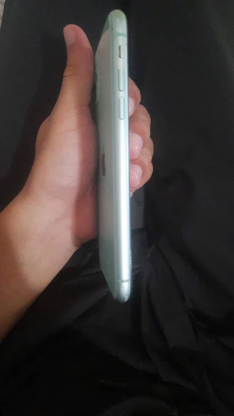 Apple iPhone 11 1