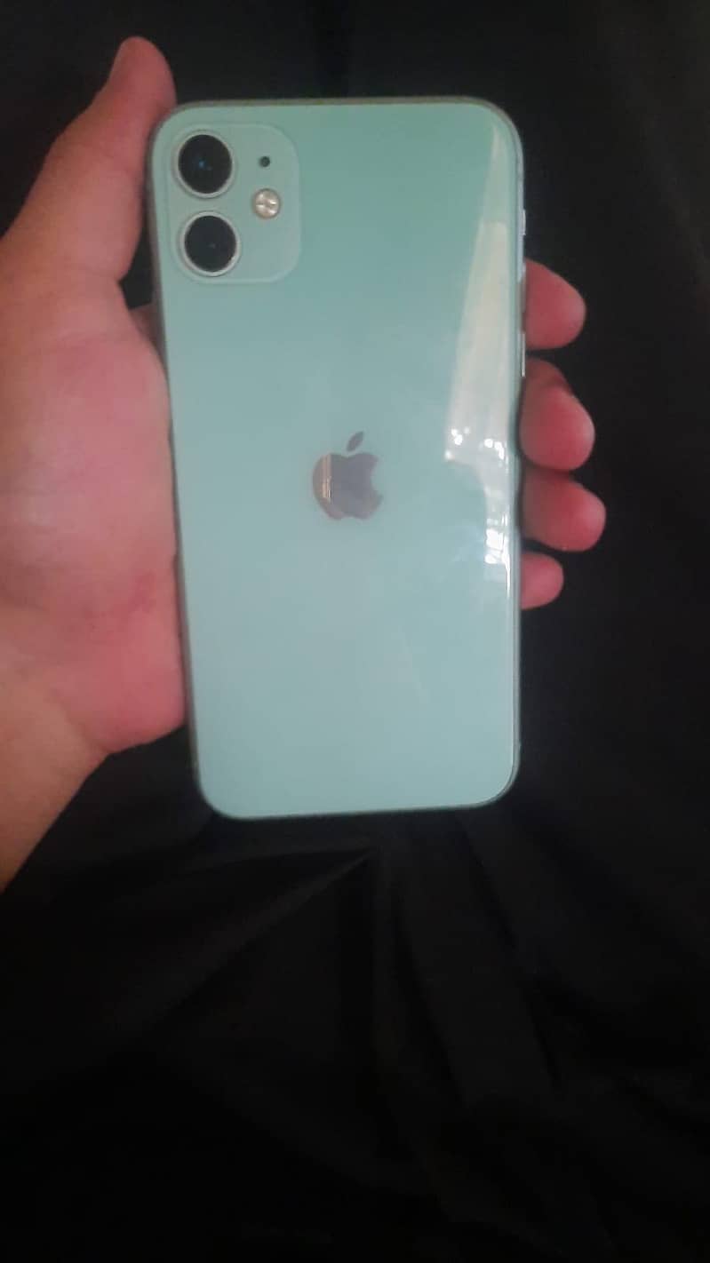 Apple iPhone 11 3