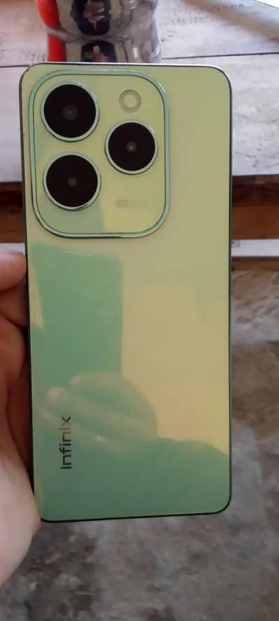 Infinix Hot 40