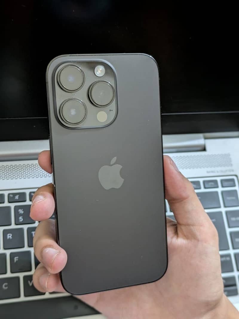 Apple iPhone 14 Pro 1