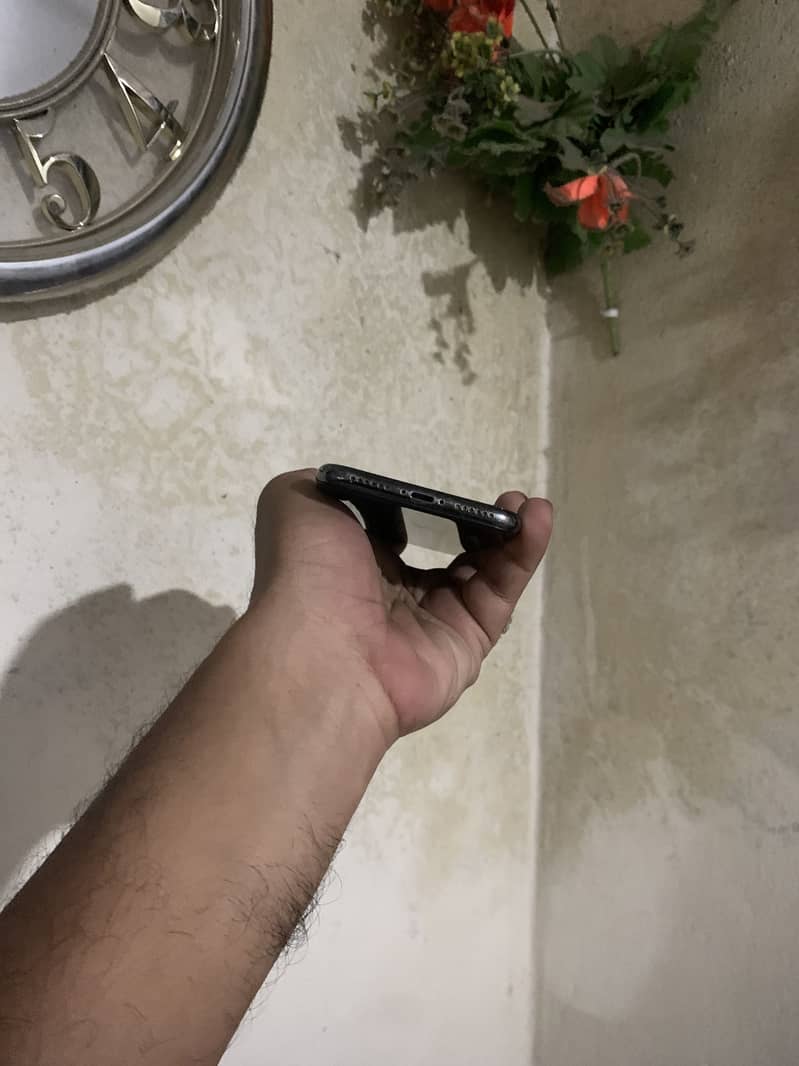 Apple iPhone X 1