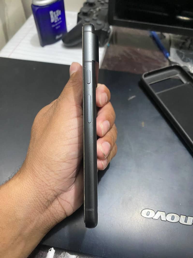 Google Pixel 8 2