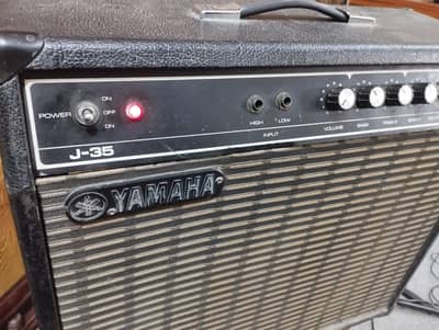 YAMAHA J-35 Distortion Amplifier Amp.