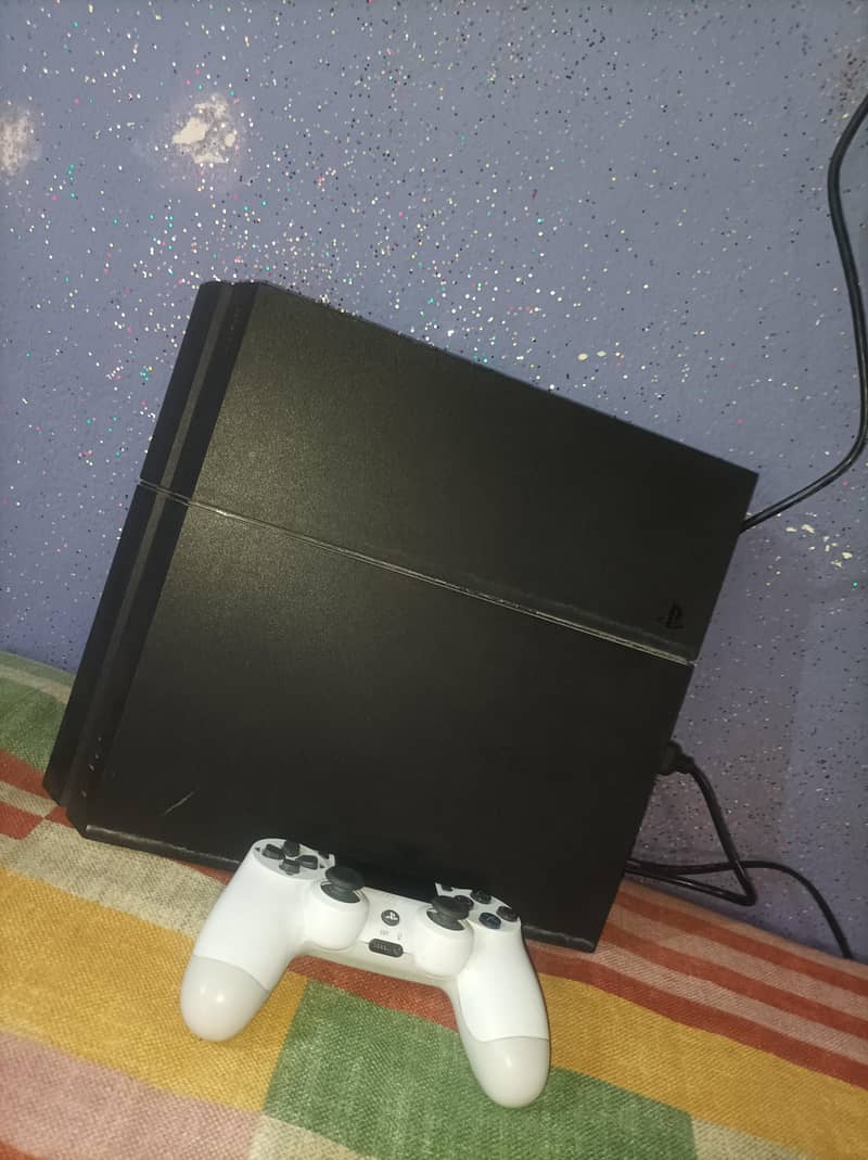 ps4 with controller 0